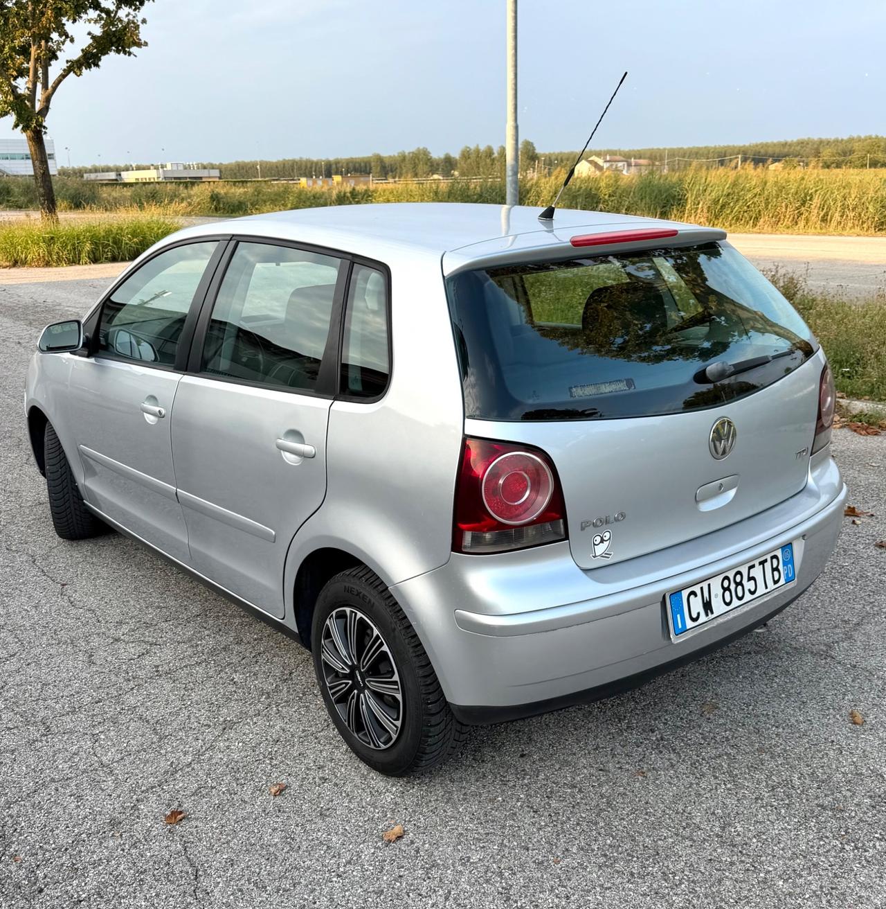 Volkswagen Polo 1.4/80CV TDI 5p. Sportline