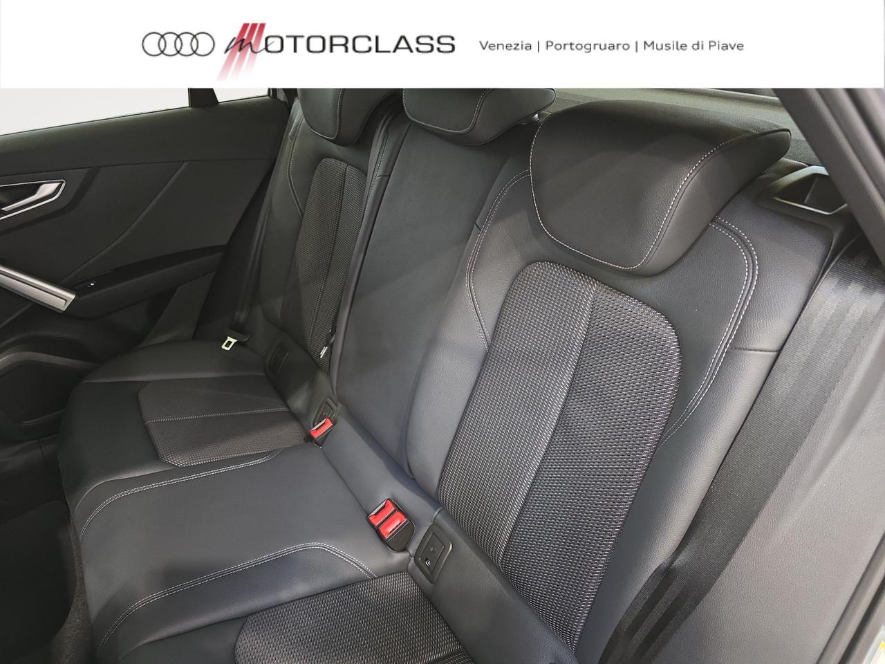 Audi Q2 35 2.0 tdi identity black s tronic