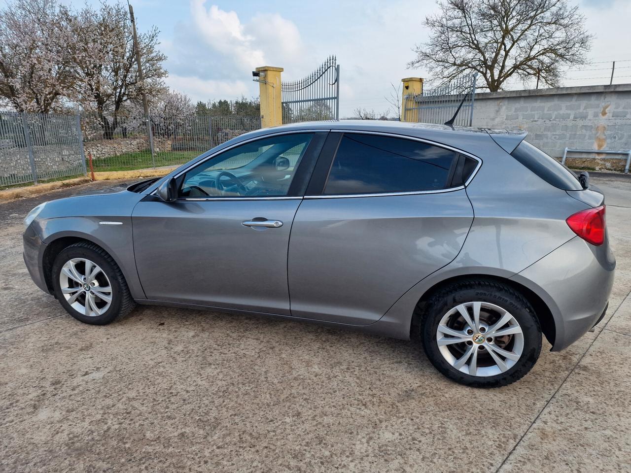 Alfa Romeo Giulietta 1.6 JTDm-2 105 CV Progression