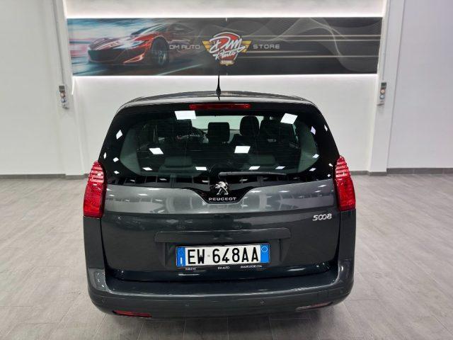 PEUGEOT 5008 1.6 HDi 115CV Business