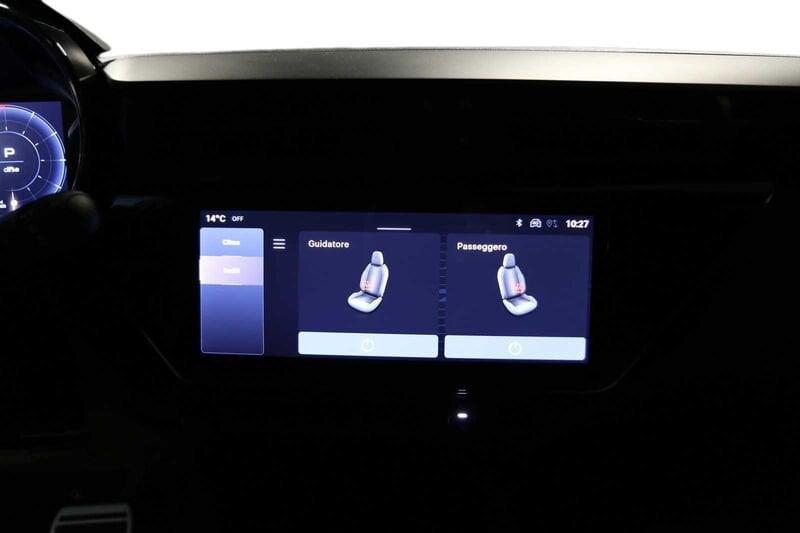 Alfa Romeo Junior HYBRID Q4 145cv