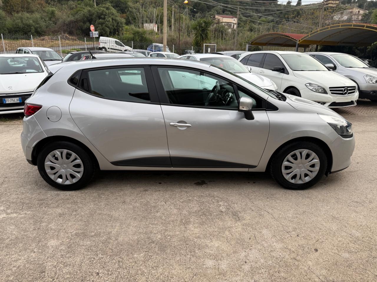 Renault Clio 1.5 dCi 75CV 5 porte Live km certif.