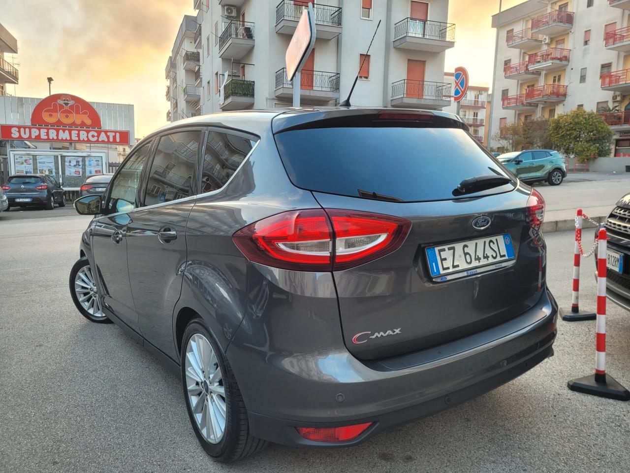 Ford C-Max 1.5 TDCi Titanium * Navi * Garantita 12 Mesi