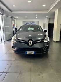 Renault Clio TCe 12V 75 CV 5 porte Moschino Intens