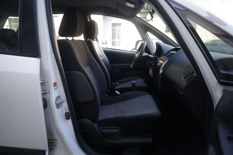 FIAT Sedici FIAT Sedici 1.6 16V 4x4 Experience 79KW ANNO 2007