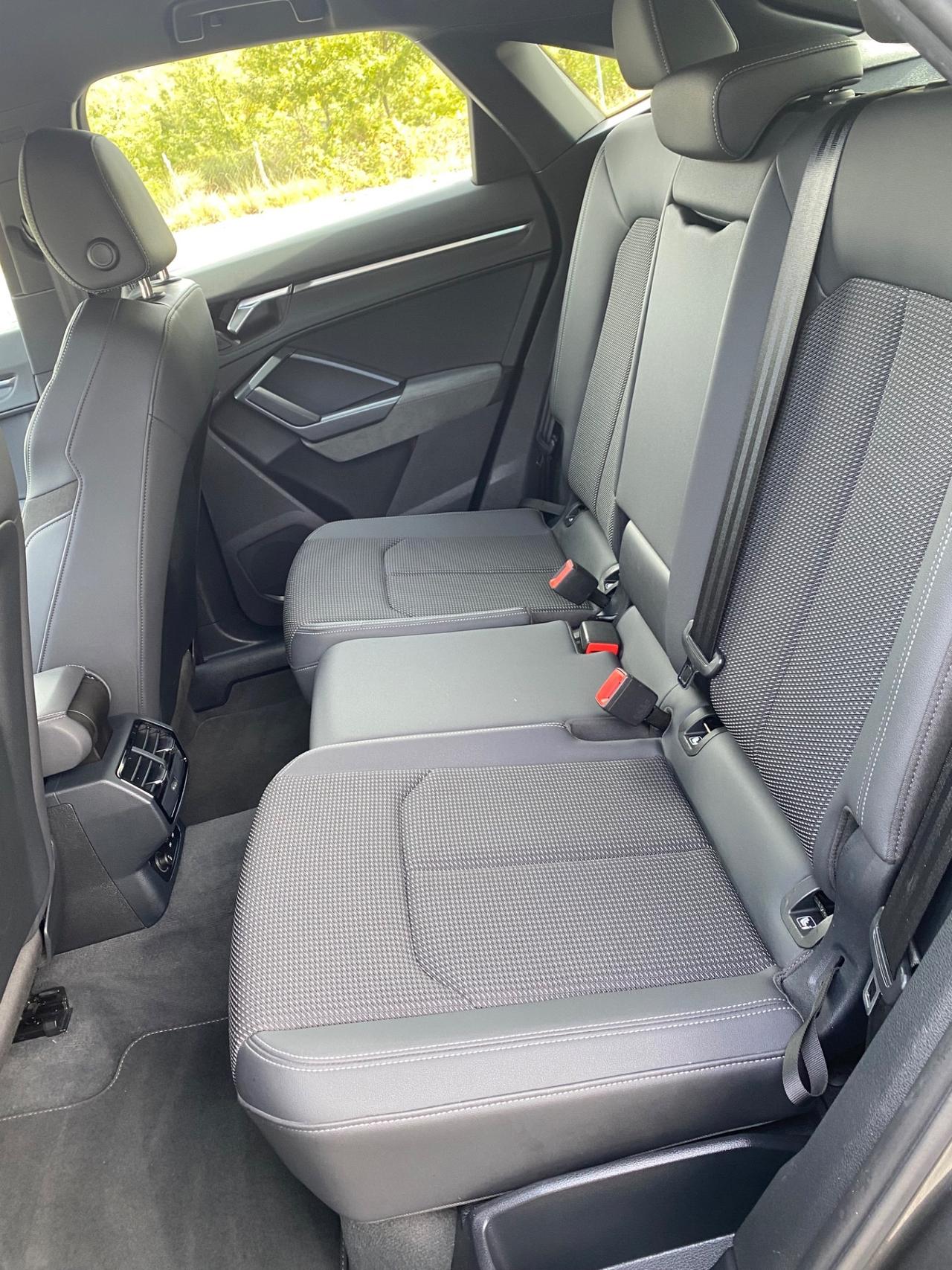 Audi Q3 SPB 35 TDI quattro S line edition