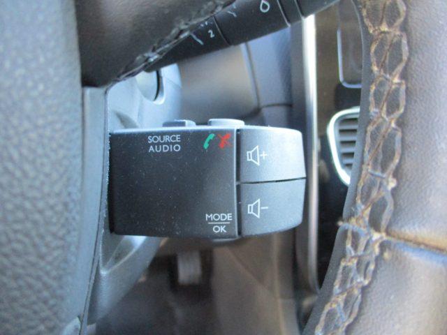 RENAULT Clio 1.2 75Cv 5 porte Ok Neopat./Bluetooth