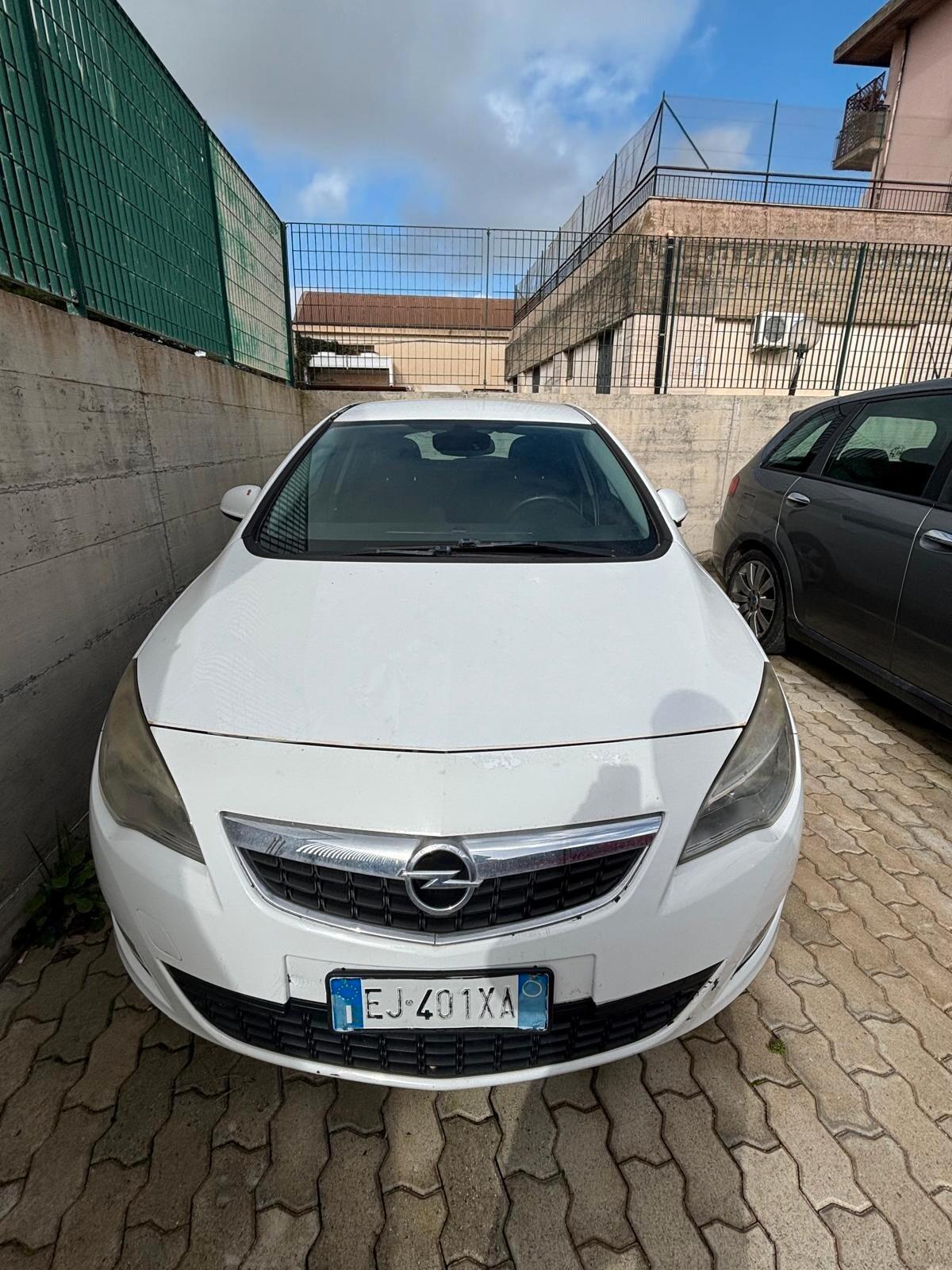 Opel Astra 1.7 CDTI 110CV 5 porte Cosmo