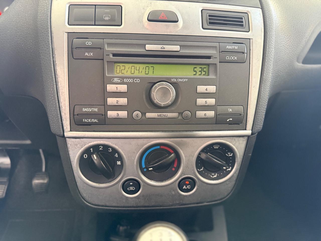 Ford Fiesta 1.4 TDCi 5p. Titanium