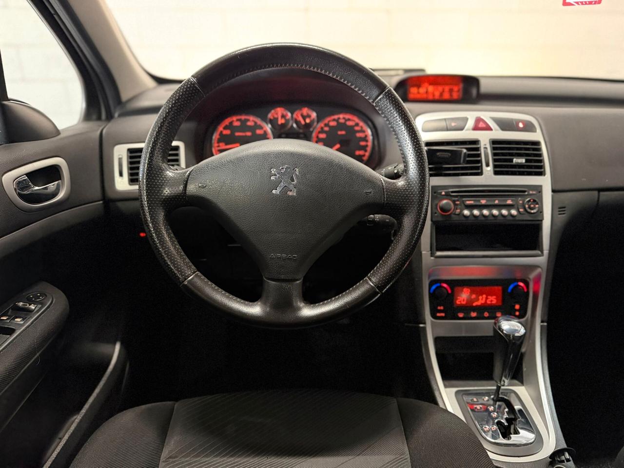 Peugeot 207 1.6 109CV 5p. XSI