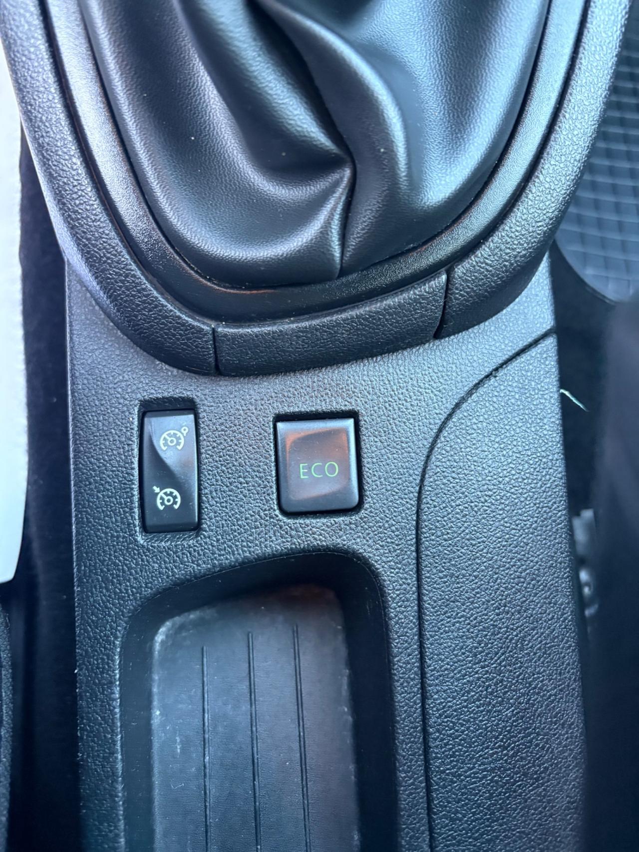 Renault Clio dCi 8V 90 CV Start&Stop 5 porte Energy Duel