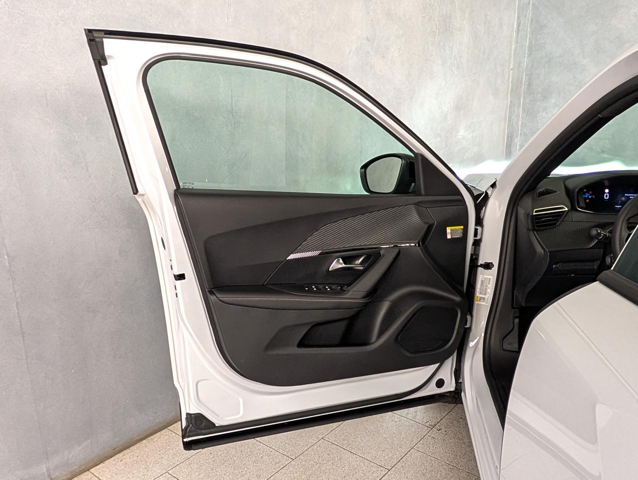 Peugeot 2008 1.2 puretech 100cv Allure