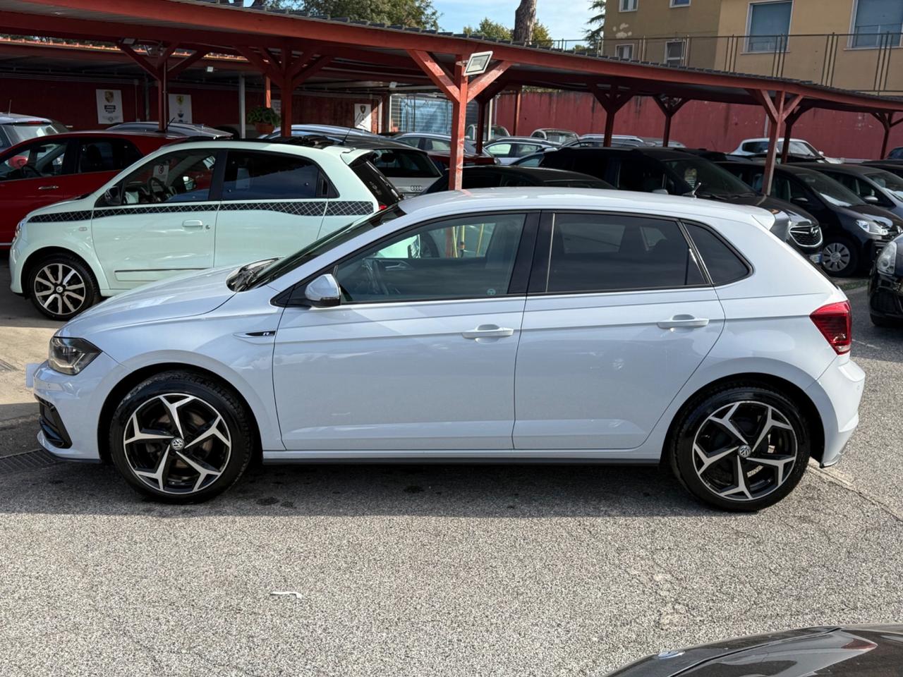 Polo 1.6 TDI R-LINE -unipro-rate-garanzia-permute