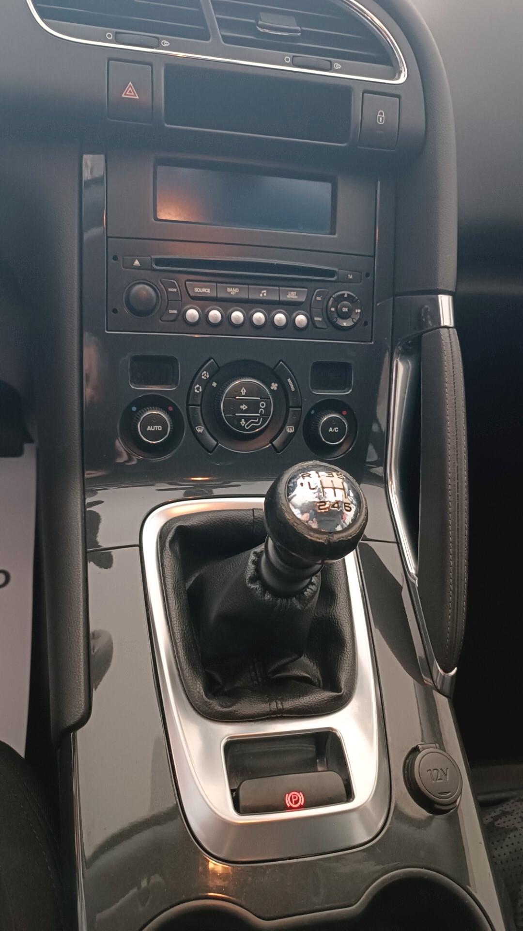 Peugeot 3008 1.6 HDi 115CV Style