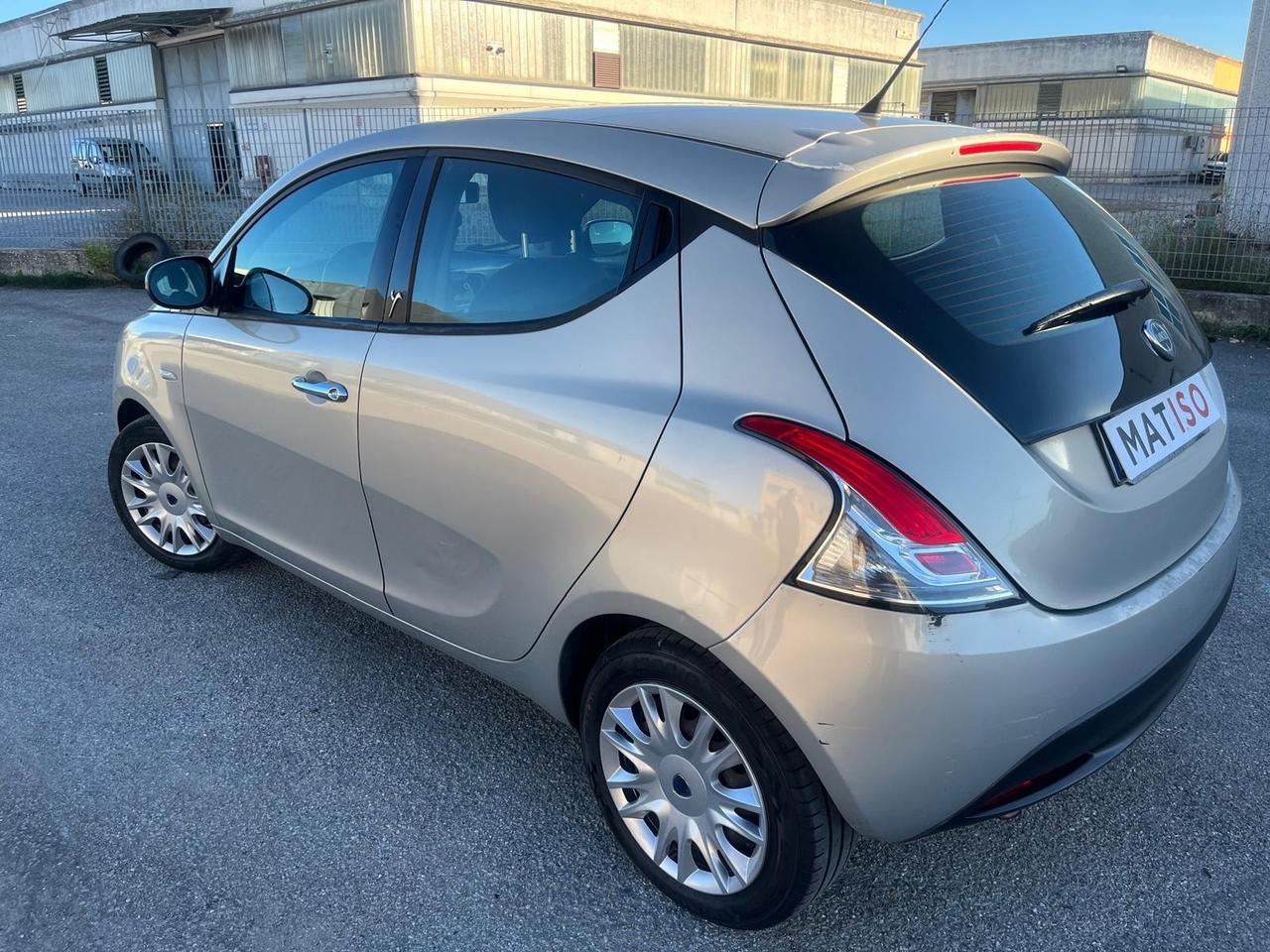 Lancia Ypsilon 1.2 S&S Platinum 127000 km