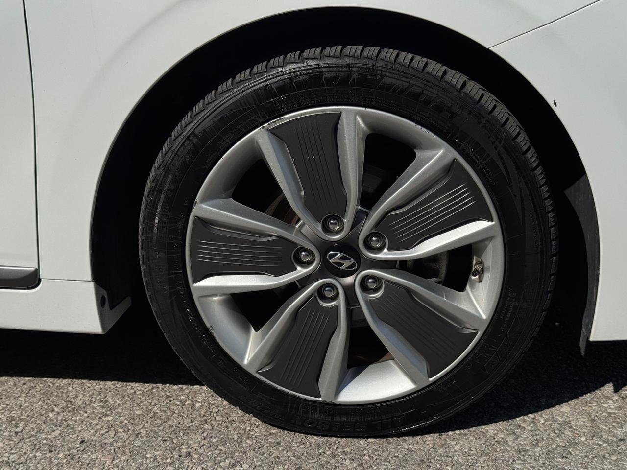 Hyundai Ioniq 1.6 Hybrid 140CV