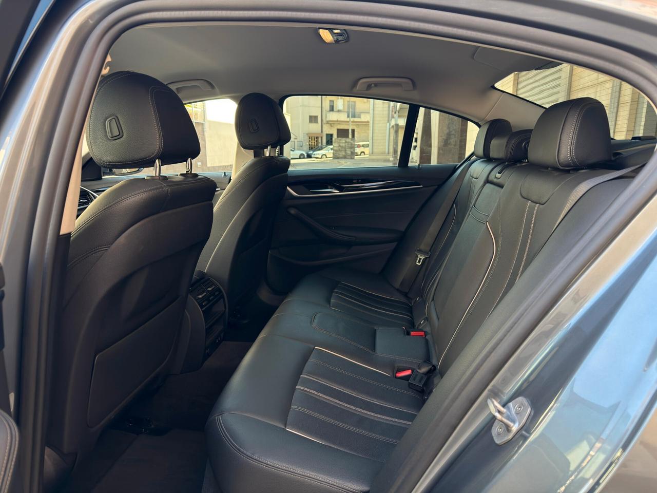Bmw 520d 48V xDrive Luxury MHEV 190 cv
