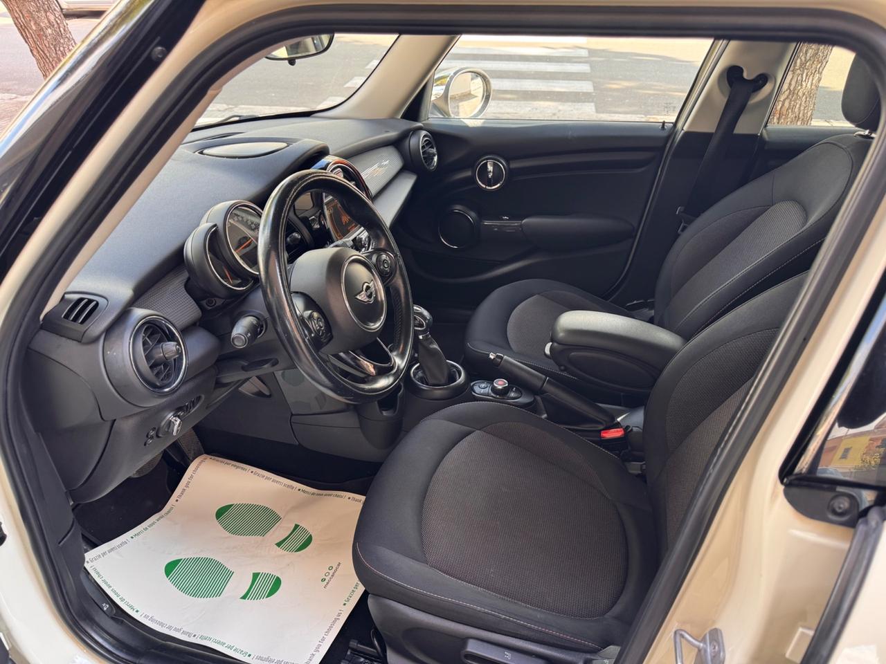 Mini 1.5 Cooper D 5 porte Automatica