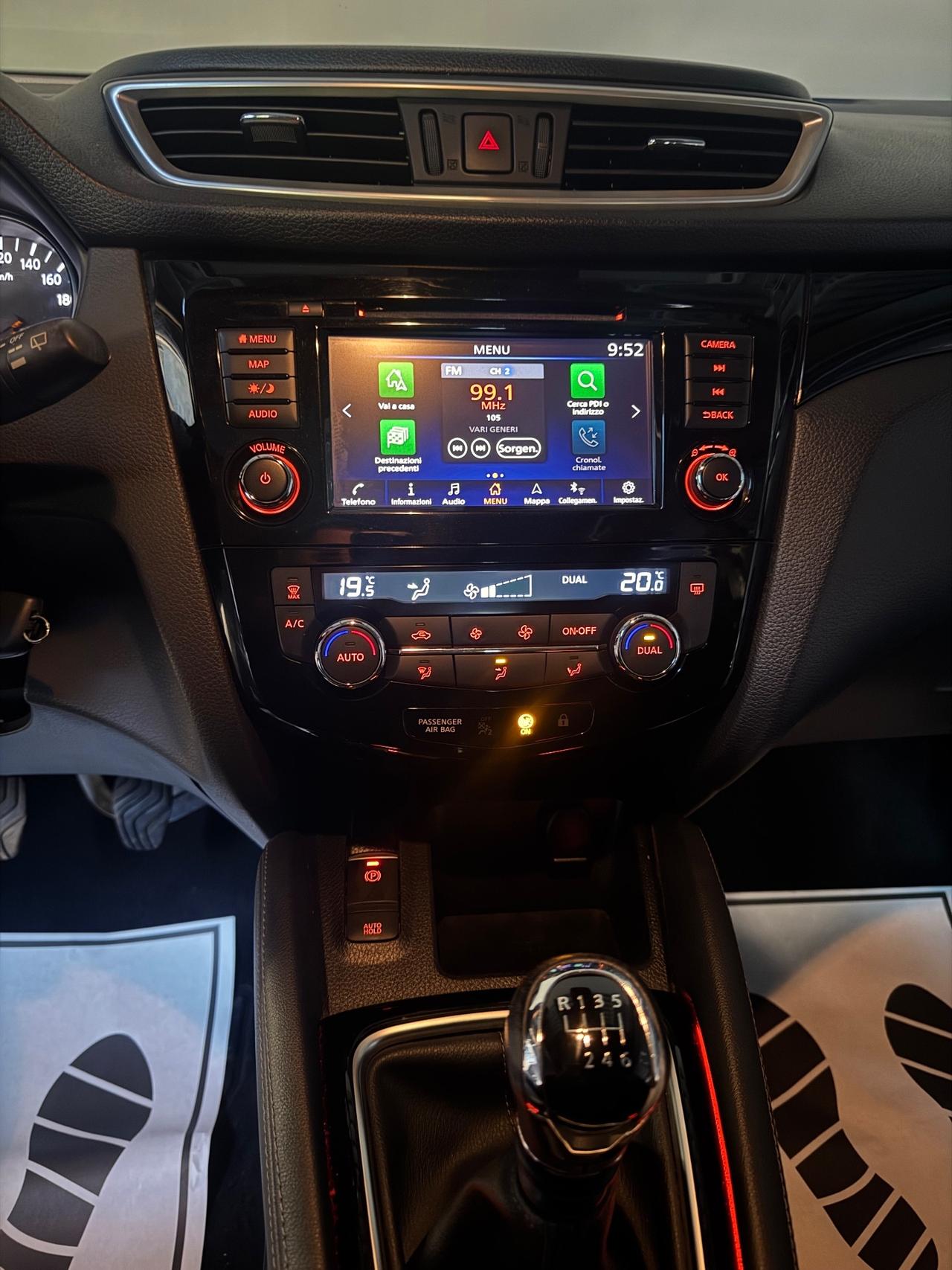 Nissan Qashqai 1.3 DIG-T 140 CV Tekna+ TETTO PANORAMICO