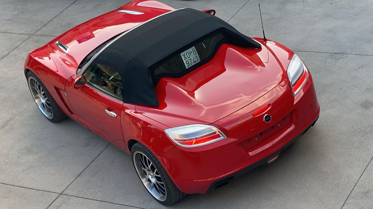 Opel GT 2.0 Turbo 16V