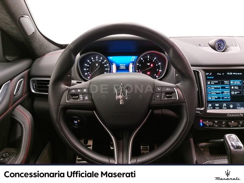 Maserati Levante 3.8 v8 trofeo 580cv auto Carbonio / Bowers&Wilkins