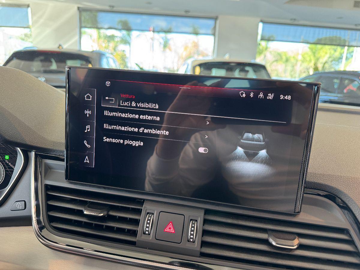 AUDI Q5 Sportback SPB 2.0 TDI quattro S-line Identity black