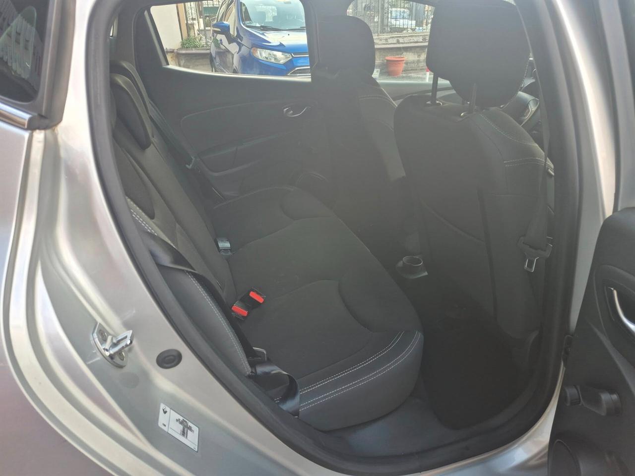 Renault Clio TCe 12V 90 CV Start&Stop 5 porte Energy Duel