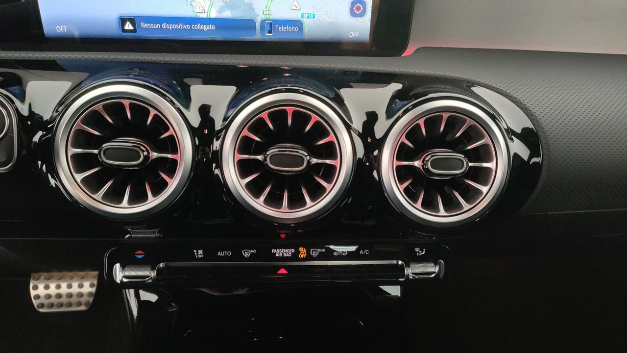 Mercedes-Benz CLA - C/X 118 - CLA Coupe 200 d AMG Line Advanced Plus auto