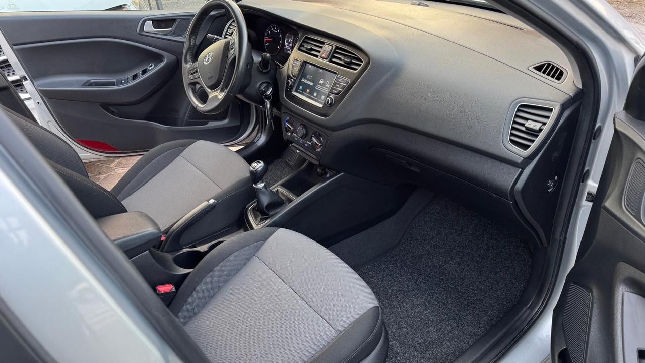 Hyundai i20 1.2 5 porte Econext Connectline