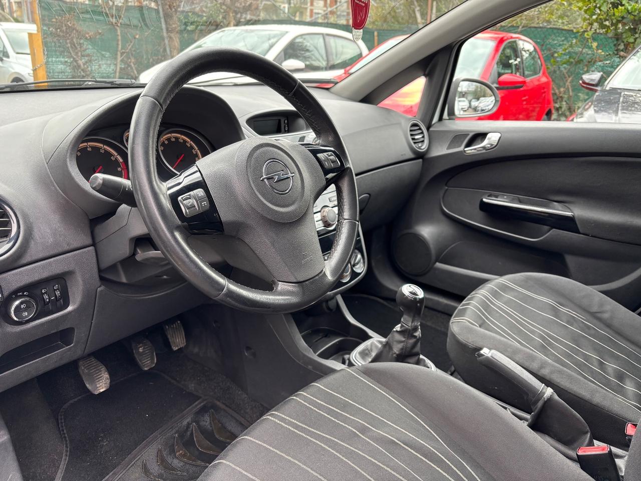 Opel Corsa 1.2 80CV 5porte GPL-TECH Edition