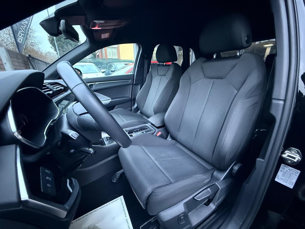 Audi Q3 SPB 45 TFSI e S tronic line edition