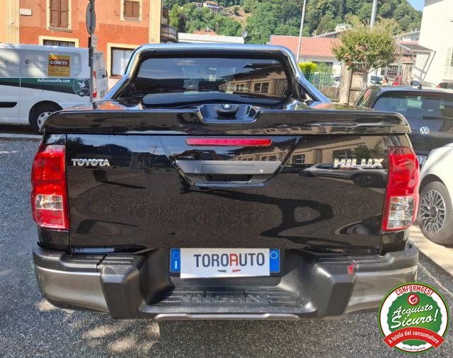 TOYOTA Hilux 2.4 D-4D 4WD 4 porte Double Cab Lounge
