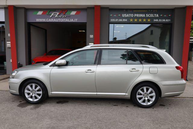 TOYOTA Avensis 2.0 D-4D 16V Station Wagon TAGLIANDATA CLIMATRONIC