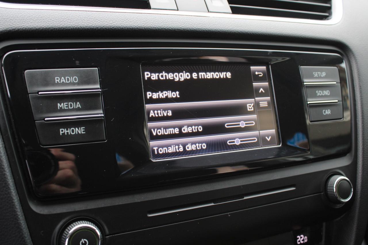 Skoda Octavia Wagon 2.0 tdi Scout c sen. parc. 4x4 150cv