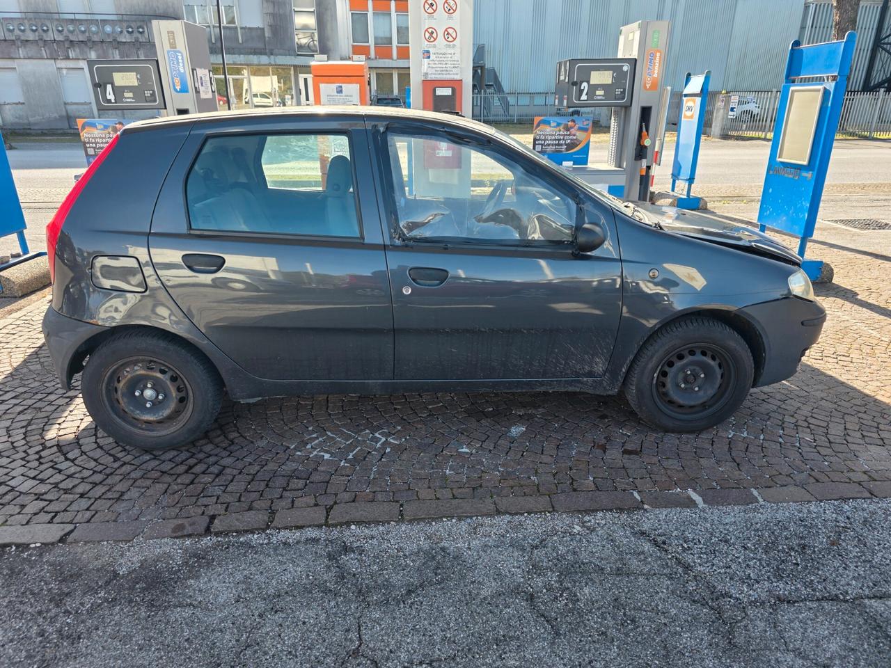 Fiat Punto 1.2 5 porte 160.000km Leggermente incidentata