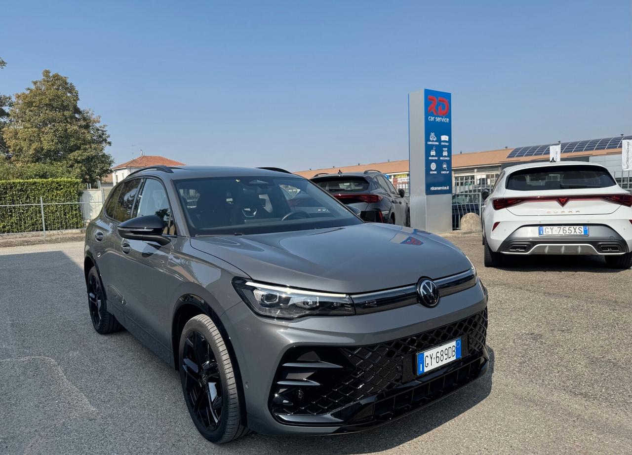 Volkswagen Tiguan 2.0 TDI R-Line Plus (TETTO) 150cv DSG/NO VINCOLI