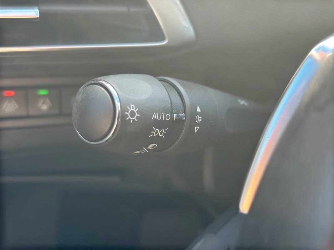 Peugeot 3008 II 1.6 hybrid4 phev Allure Pack 300cv AUTOMATICA