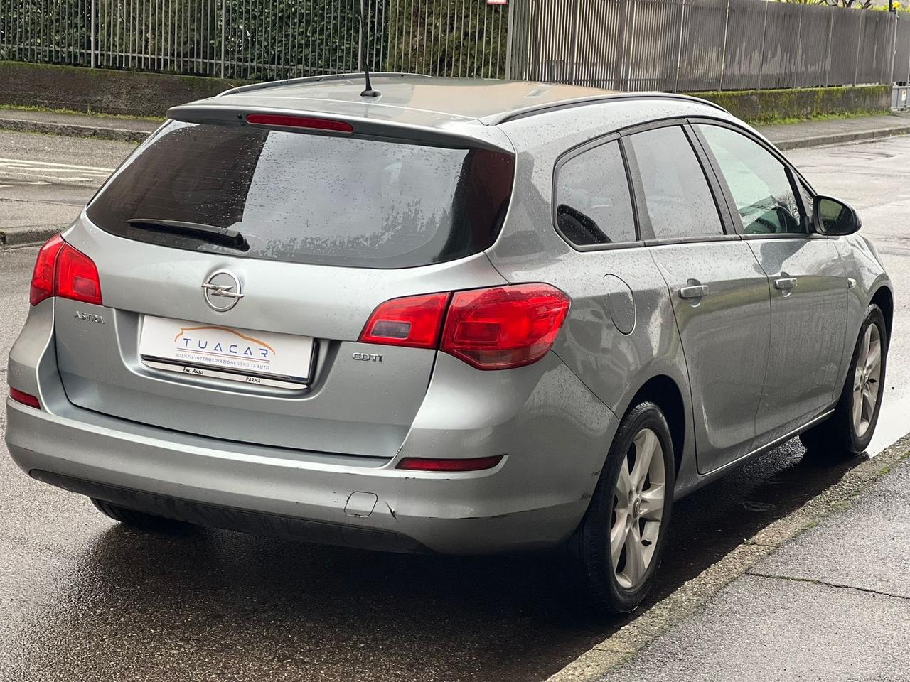 Opel Astra Cosmo 1.7 CDTI