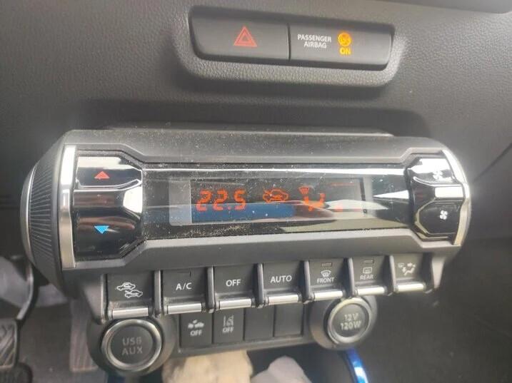Suzuki Ignis 1.2 Hybrid Top