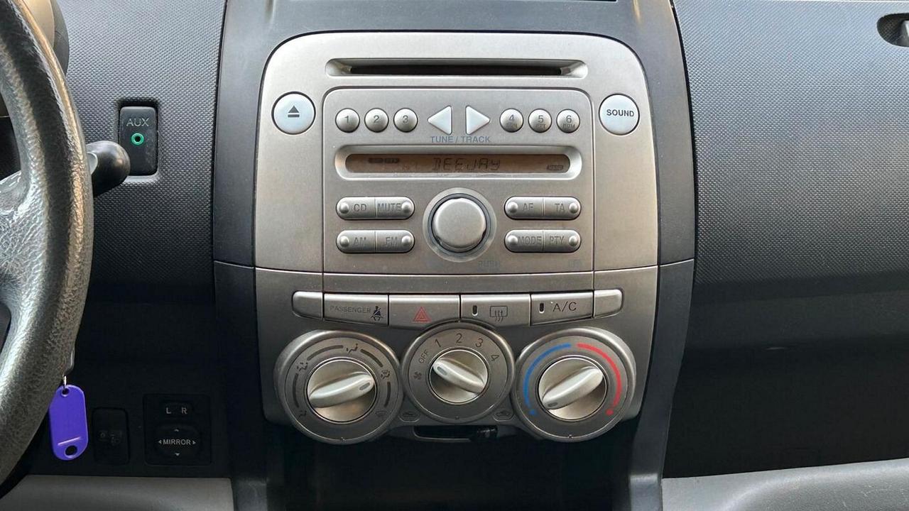 Daihatsu Sirion 1.0 Hiro Green Powered