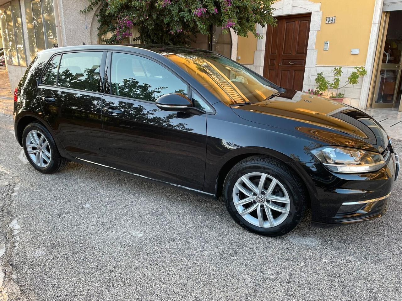 Volkswagen Golf VII.5 1.6 TDI Highline BMT