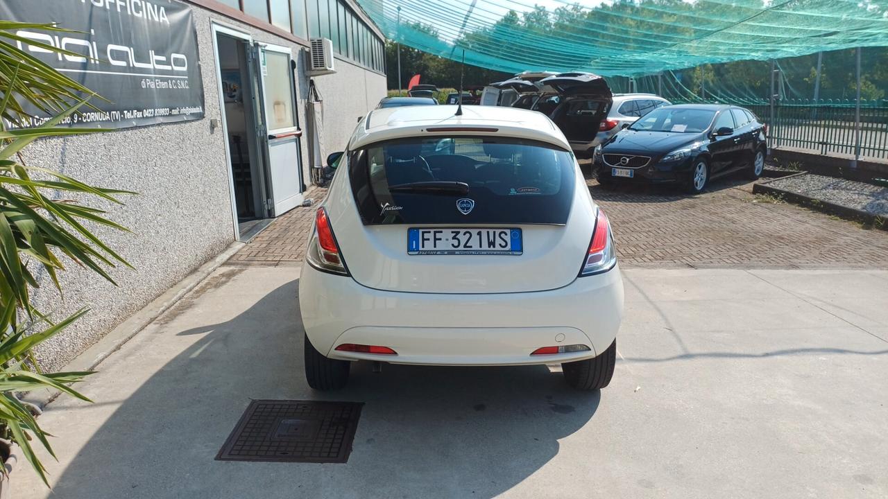 Lancia Ypsilon 1.2 69 CV 5 posti Silver Unica Proprietaria