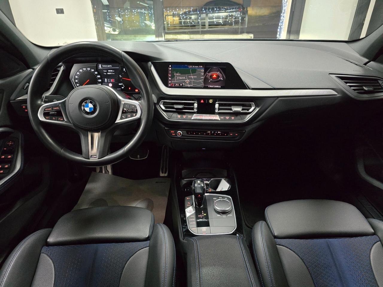 Bmw 118 118d 5p. Msport