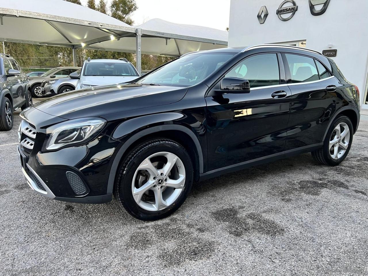 MERCEDES-BENZ GLA 200 d Automatic Sport