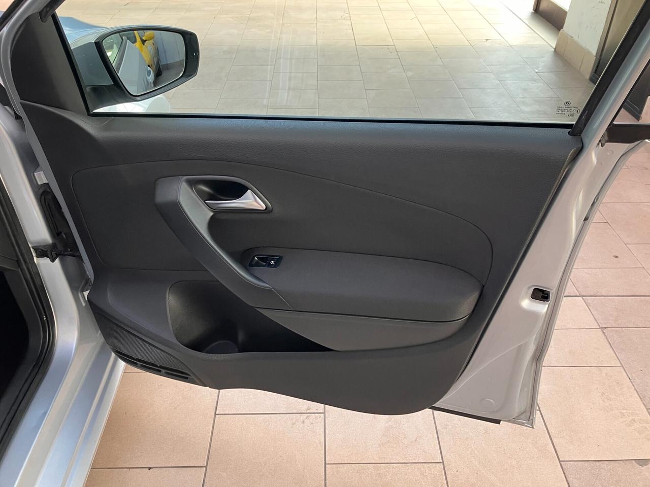 Volkswagen Polo 1.6 TDI 5 P Comfortline NEOPATENTATI