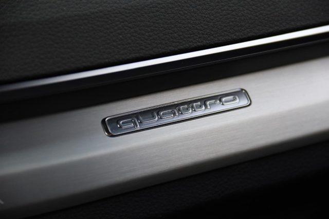 AUDI Q5 55 TFSI e quattro S tronic S line plus