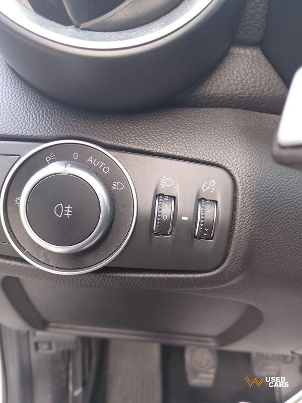 Alfa Romeo Giulia 2.2 Turbo AT8 150CV Business