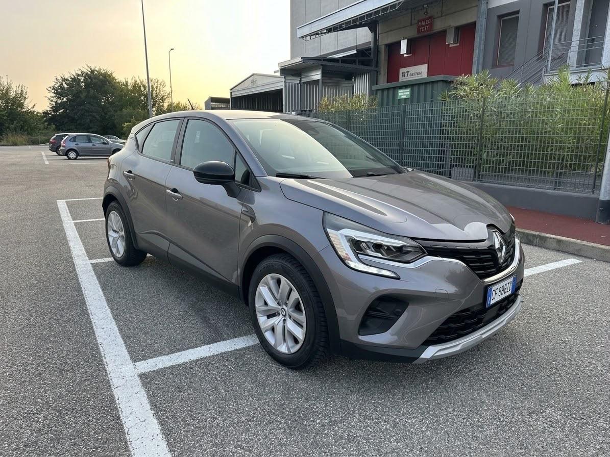 Renault Captur Plug-in Hybrid E-Tech 160 CV Initiale Paris