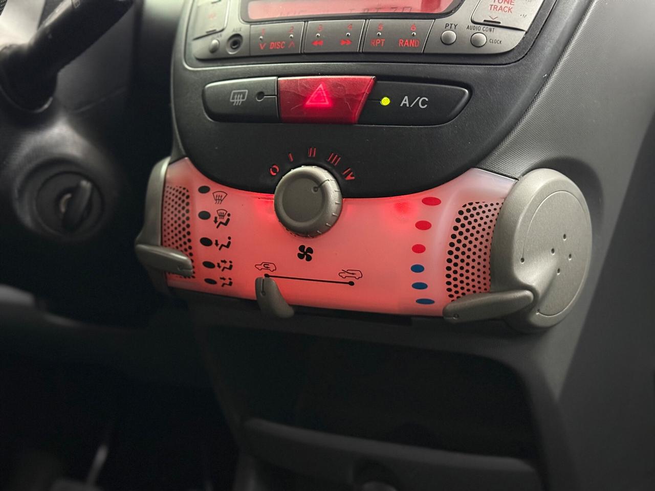 TOYOTA Aygo 2010 1.0 VVT-i 68cv 5 porte Sol