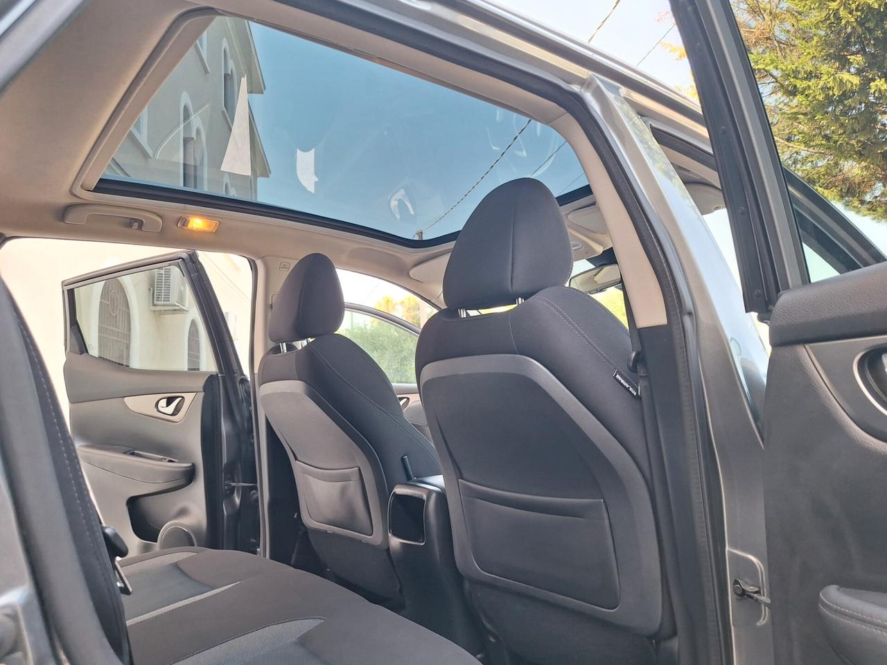 Nissan Qashqai 1.5 dCi Tekna"NAVI,TETTO"